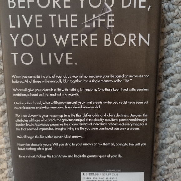 Books (3) $30 bundle - Picture 10 of 10